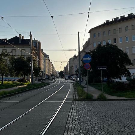 Bloom - Cozy Apartment, 5 Stops To City Center Viena Exterior foto