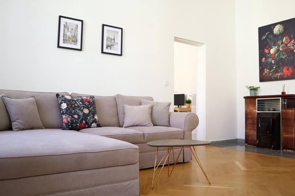 Bloom - Cozy Apartment, 5 Stops To City Center Viena Exterior foto
